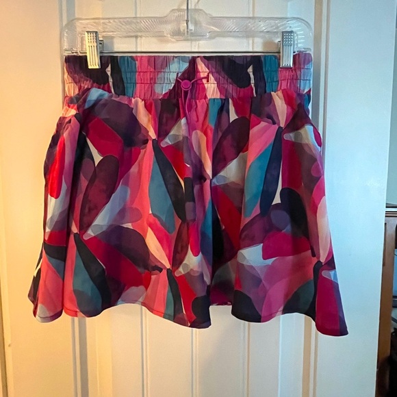 Sincerely Jules Colorful Abstract Skort with wide elastic waistband, size M - Picture 1 of 8